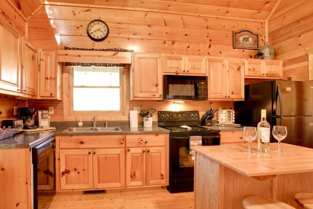 Brave Eagle Cabin Sevierville Rom bilde