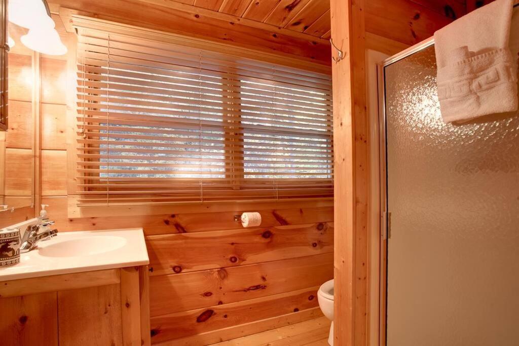 Brave Eagle Cabin Sevierville Rom bilde
